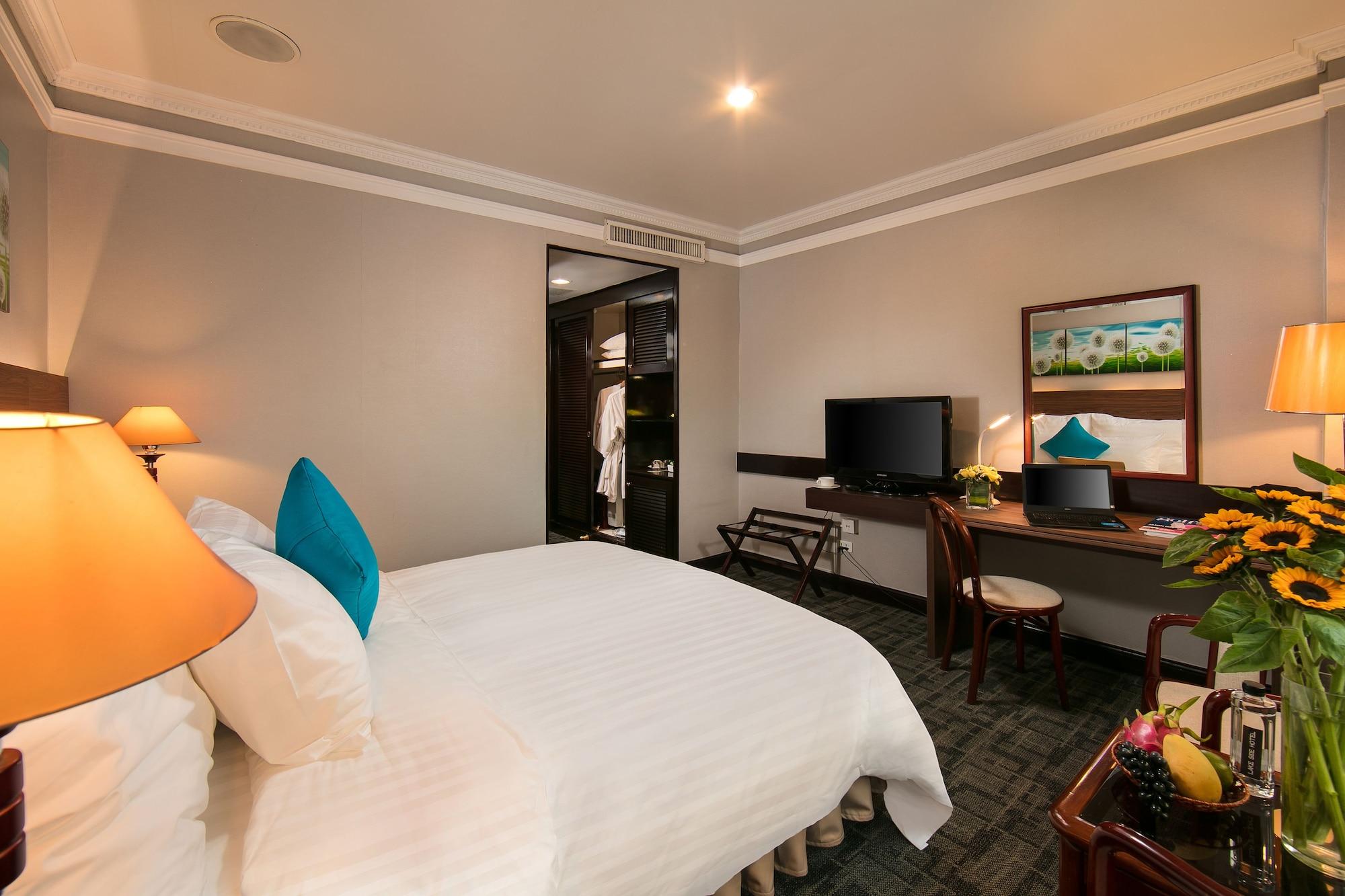 Lake Side Hotel Hanoi Exterior photo